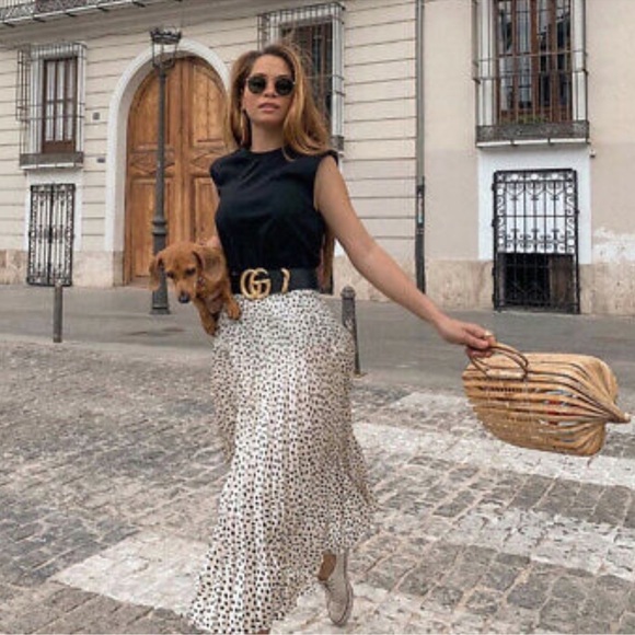 Zara Dresses & Skirts - Zara Black and Cream Midi Skirt